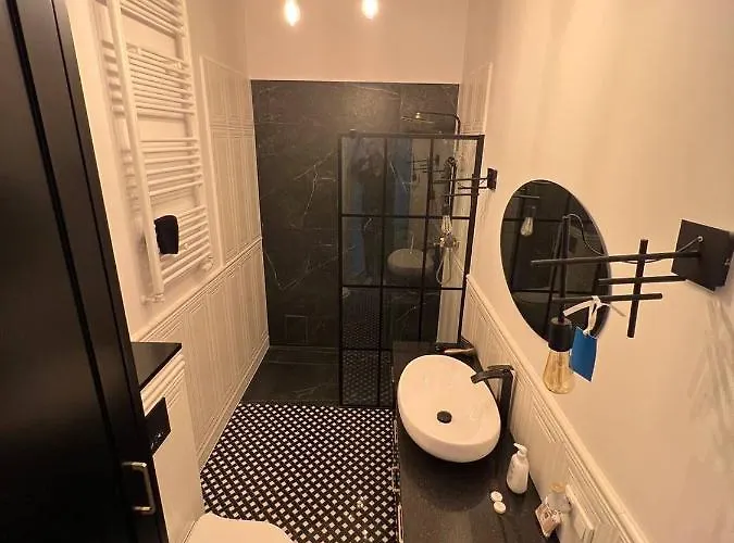 Luxury In The Center , Wi-fi - By Hik وارسو